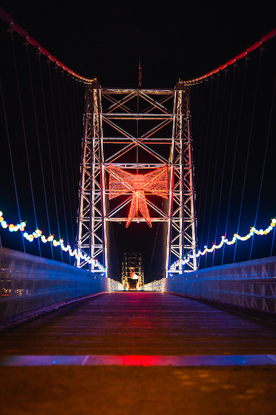 Bridge of Lights yellow string